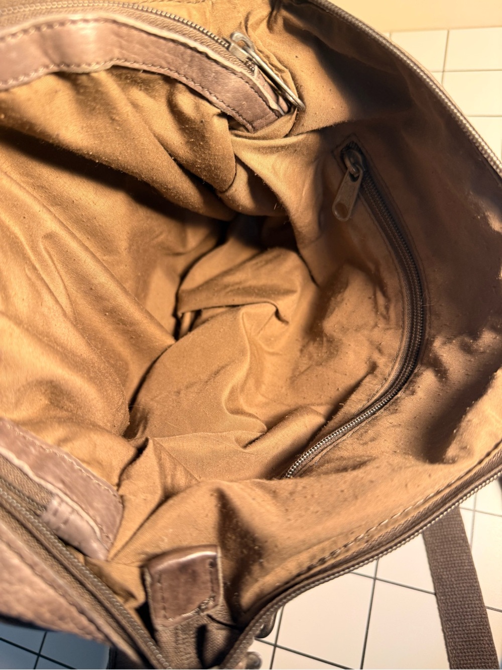 Leather convertible Crossbody Bag or Backpack- Taupe Brown - Picture 7 of 7